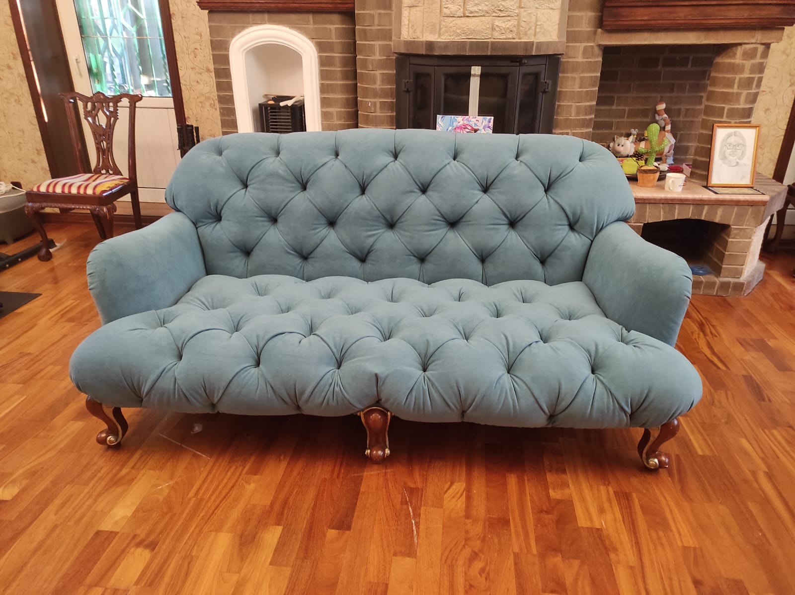 Перетяжка дивана. Ковдор